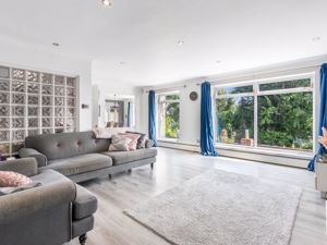 Photo 9- click for photo gallery